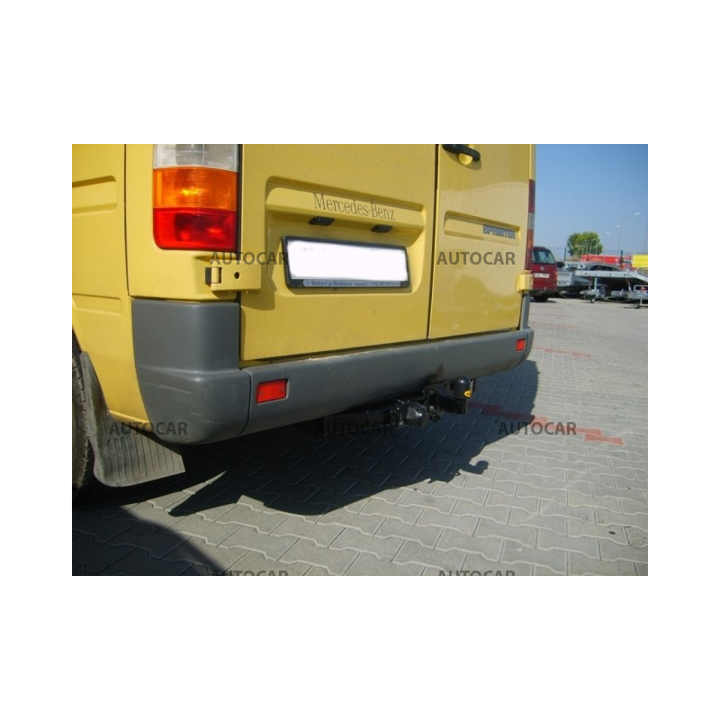 Tažné zařízení pro Mercedes SPRINTER - Dodávka bez schůdku - Rozvor 3,05 m - šroubový systém