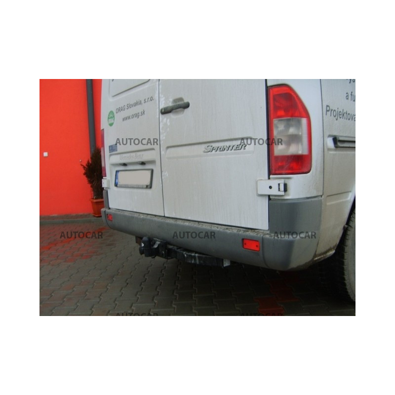 Tažné zařízení pro Mercedes SPRINTER - Dodávka bez schůdku - Rozvor 3,05 m - šroubový systém