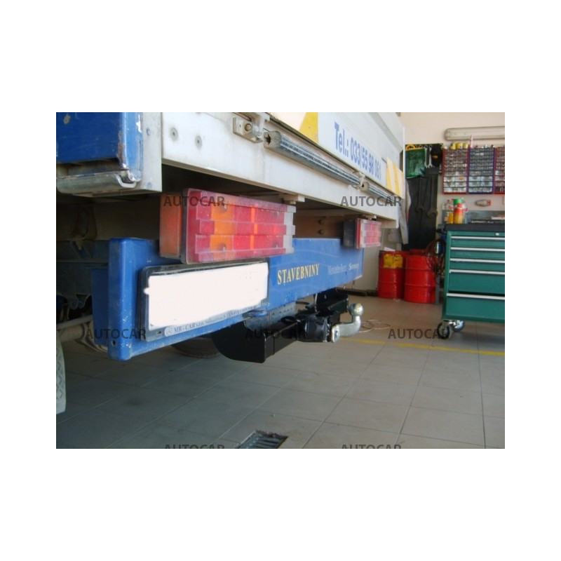 Tažné zařízení pro Mercedes SPRINTER - Valník - Jednomontáž - Rozvor 3,55 / 4,025 m - šroubový systém