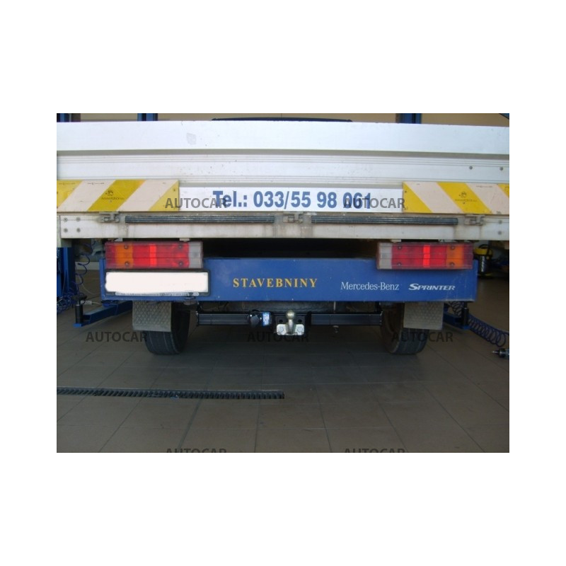 Tažné zařízení pro Mercedes SPRINTER - Valník - Jednomontáž - Rozvor 3,55 / 4,025 m - šroubový systém