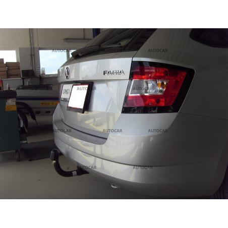 Ťažné zariadenie pre Skoda Fabia kombi - automatický vertikálny systém Ťažné zariadenie pre Skoda Fabia kombi - automatický vertikálny systém