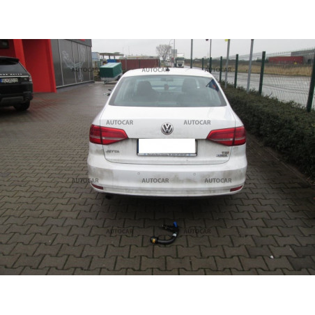 Ťažné zariadenie pre JETTA - 5 dv., VAN - automatický systém - od 2003 do Ťažné zariadenie pre JETTA - 5 dv., VAN - automatický systém - od 2003 do