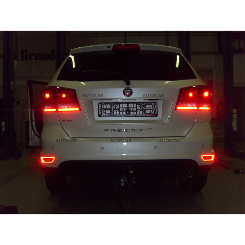 Ťažné zariadenie pre FREEMONT - 5 dv - automatický systém - od 2011