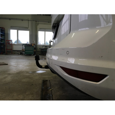 Ťažné zariadenie pre VW TOURAN - 5 dv., VAN - vertikálne odnímateľný systém - od 2015 Ťažné zariadenie pre VW TOURAN - 5 dv., VAN - vertikálne odnímateľný systém - od 2015