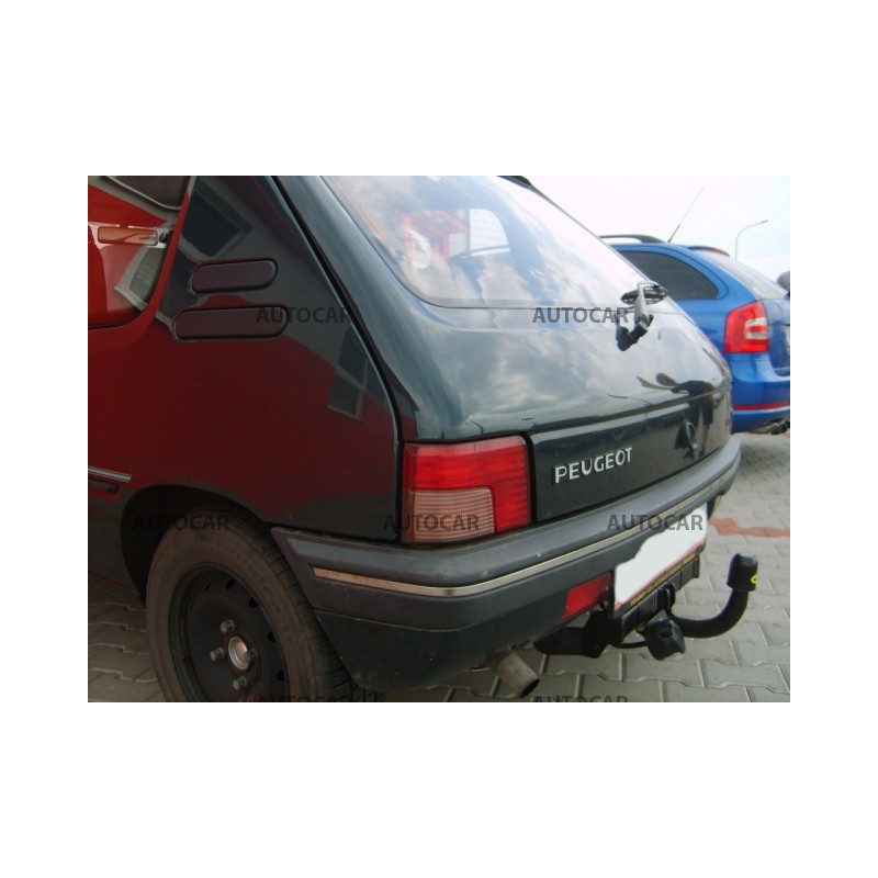 Tažné zařízení pro Peugeot 205 - šroubový systém