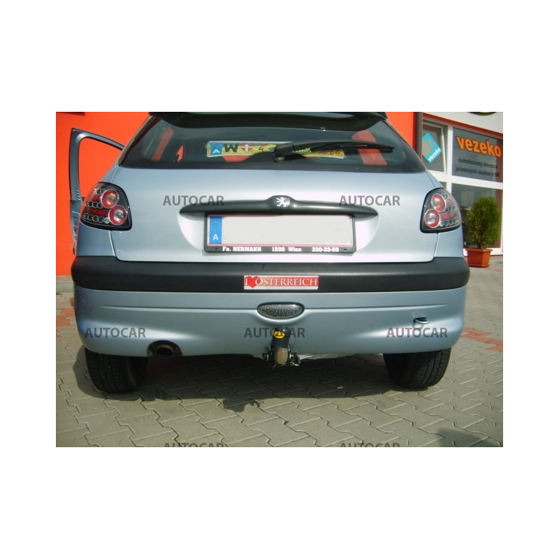 Tažné zařízení pro Peugeot 206 - odnímatelný bajonetový systém