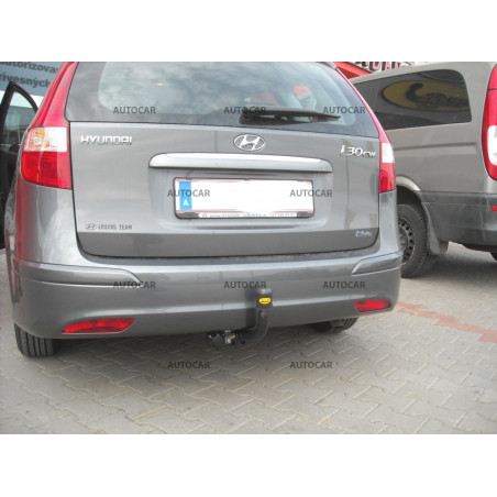 Ťažné zariadenie pre I 30 - combi - skrutkový systém - od 2010 Ťažné zariadenie pre I 30 - combi - skrutkový systém - od 2010