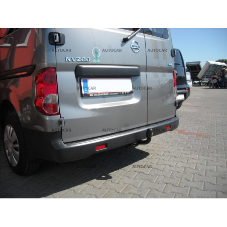 Ťažné zariadenie pre Nissan NV 200 - skrutkový systém - od 2009