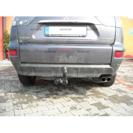 Ťažné zariadenie pre OUTLANDER - suv - skrutkový systém - od 2007 do Ťažné zariadenie pre OUTLANDER - suv - skrutkový systém - od 2007 do