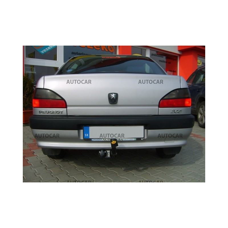 Tažné zařízení pro Peugeot 306 - šroubový systém