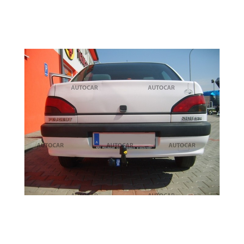 Tažné zařízení pro Peugeot 306 - šroubový systém