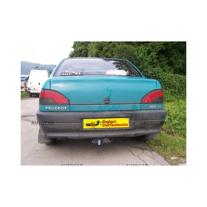 Tažné zařízení pro Peugeot 306 - odnímatelný bajonetový systém