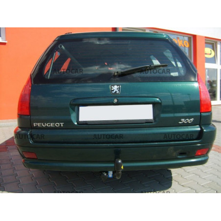 Tažné zařízení pro Peugeot 306 - šroubový systém