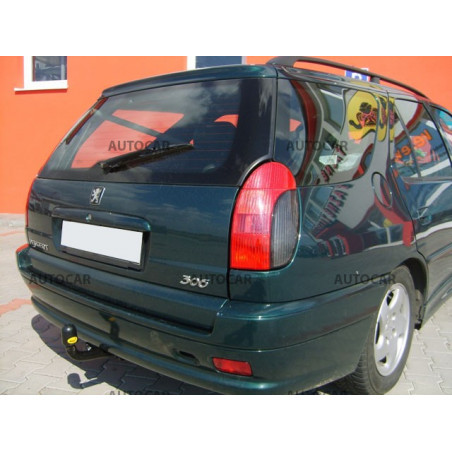 Tažné zařízení pro Peugeot 306 - šroubový systém