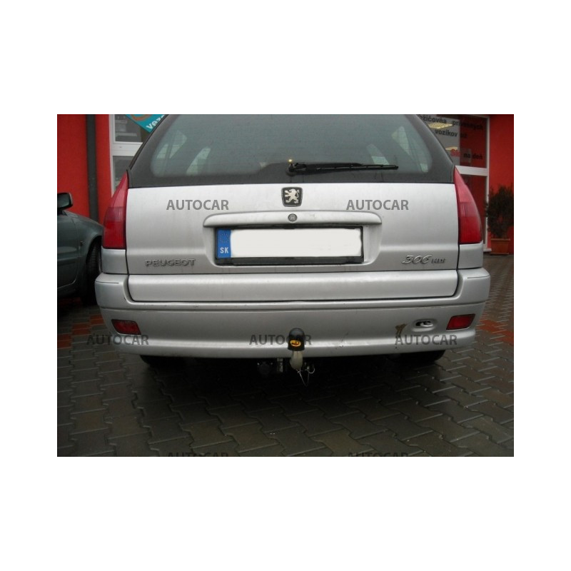 Tažné zařízení pro Peugeot 306 - odnímatelný bajonetový systém
