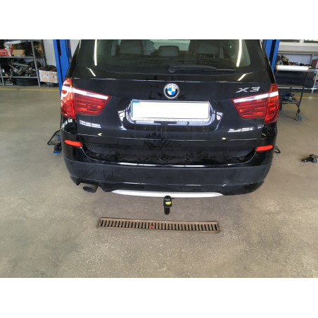 Tažné zařízení pro BMW X3 - odnímatelný vertikální bajonetový systém Tažné zařízení pro BMW X3 - odnímatelný vertikální bajonetový systém