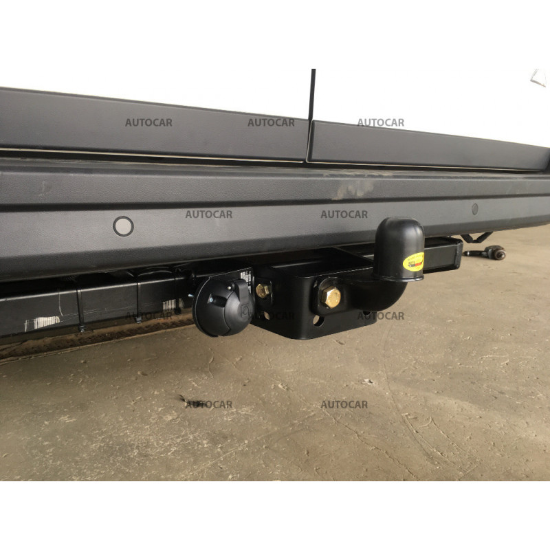 Tažné zařízení pro Volkswagen CRAFTER - Dodávka bez schůdku - Jednomontáž - šroubový systém