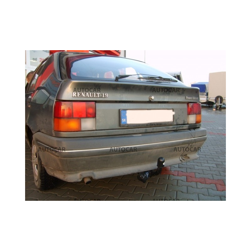 Tažné zařízení pro Renault 19 - šroubový systém