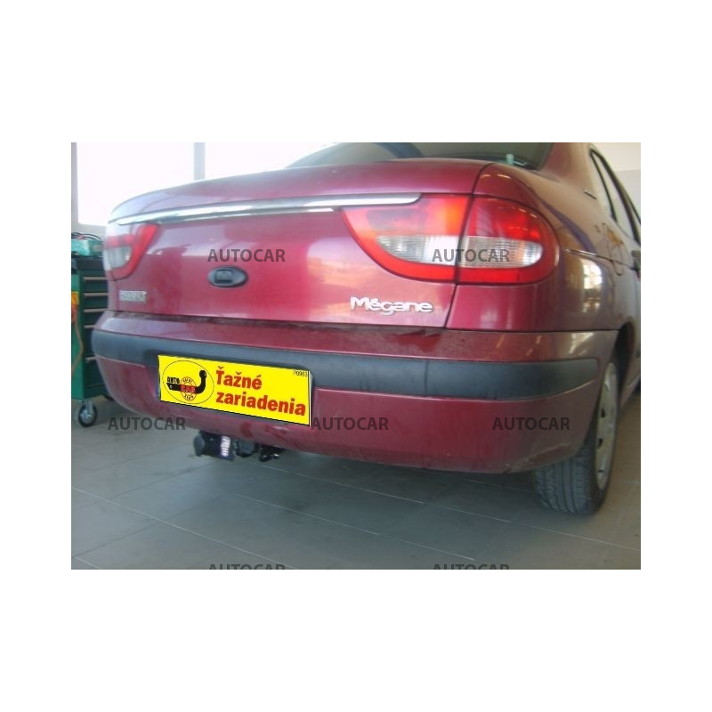 Tažné zařízení pro Renault MEGANE CLASSIC - odnímatelný bajonetový systém systém