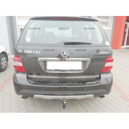 Tažné zařízení pro Mercedes M / ML - W164 - odnímatelný vertikální bajonetový systém Tažné zařízení pro Mercedes M / ML - W164 - odnímatelný vertikální bajonetový systém