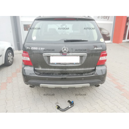 Tažné zařízení pro Mercedes M / ML - W164 - odnímatelný vertikální bajonetový systém Tažné zařízení pro Mercedes M / ML - W164 - odnímatelný vertikální bajonetový systém